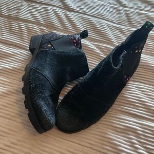 Sorel Star Print Chelsea Style Boots